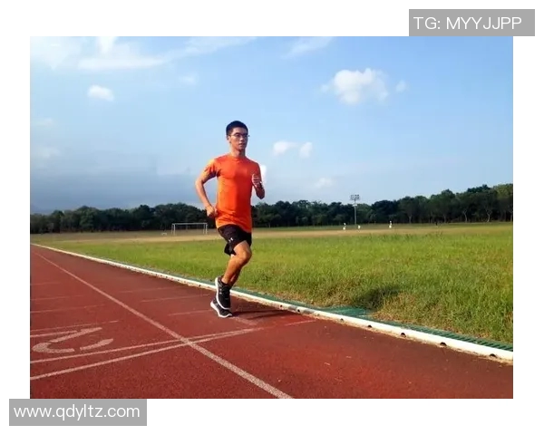 中国足球球星肌肉塑造之路:健身训练与体能提升的成功案例分析 中国足球球星肌肉塑造之路:健身训练与体能提升的成功案例分析