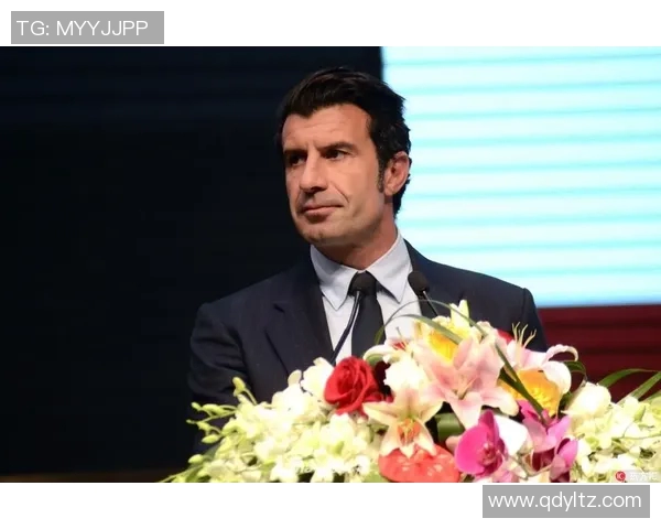 足球球星西装时尚穿搭揭秘 引领场外潮流风尚与个人魅力展示